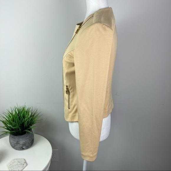 Forever 21 Jacket Womens Beige asymmetrical zip size small - Picture 4 of 10